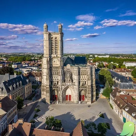 דירה Le Mortier D'or Duplex Hyper Centre טרואה